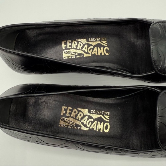 VTG Salvatore Ferragamo Black Leather Embossed Sorbet Nero PebbleSlip On Loafers - Picture 14 of 17